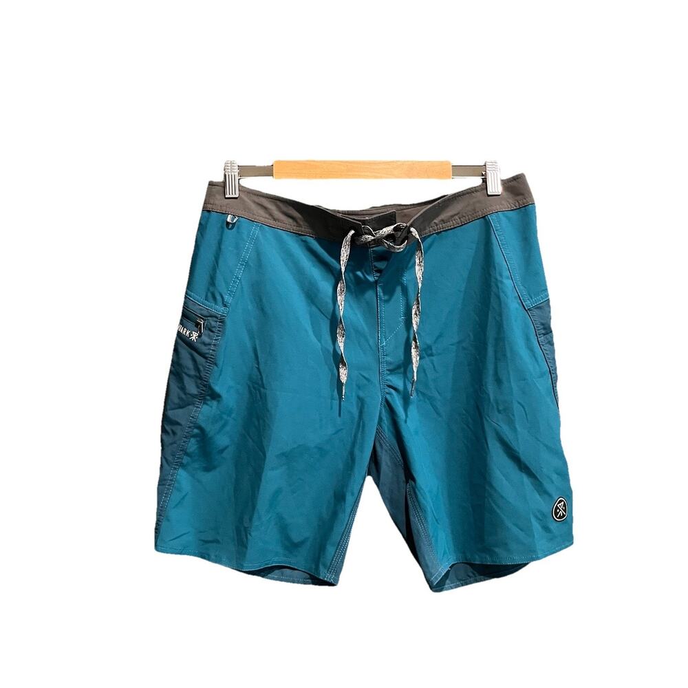 Roark Green The Savage Serif Men's‎ Activewear Shorts Size Large